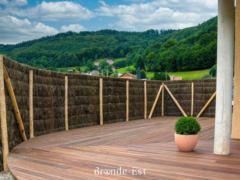 Clôture en Brande de bruyère en pourtour d'une terrasse